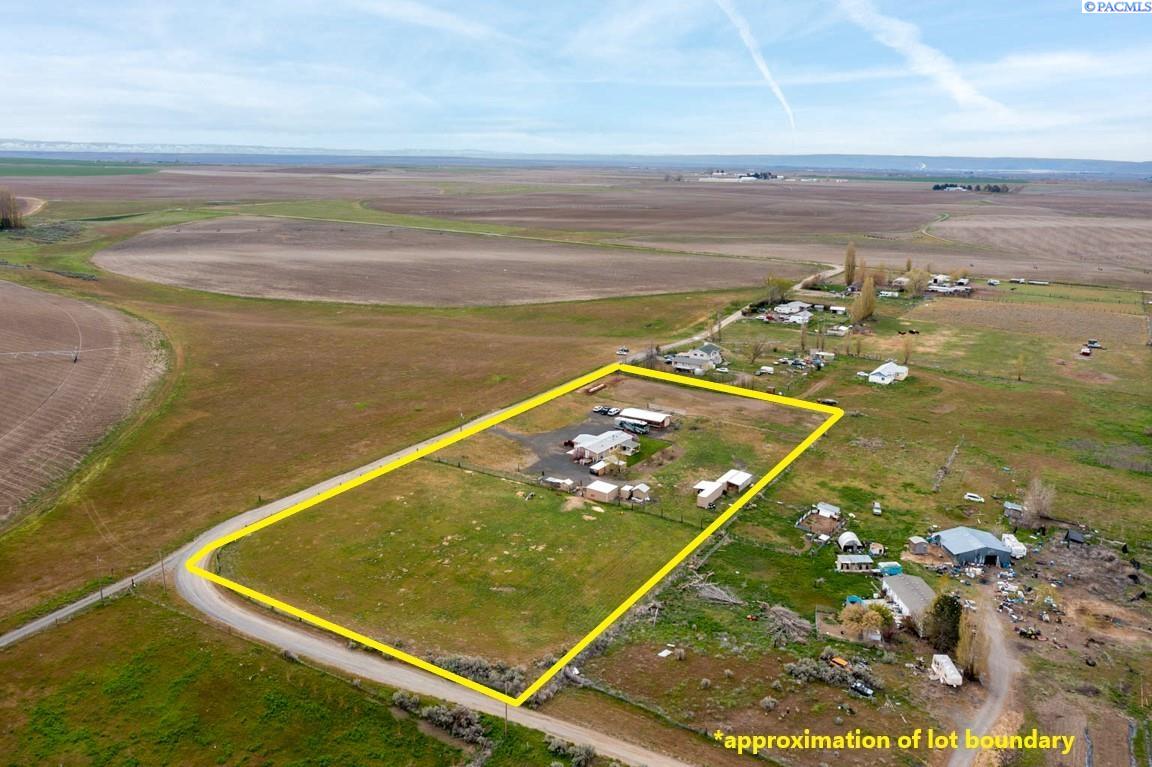 301 Galloway Road Pasco, WA 99301 - Photo 1 of 38 Gallery Image 1