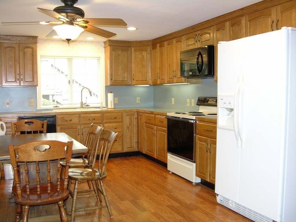 17 Wahtera Road Peabody, MA 01960 - Photo 8 of 17 Gallery Image 8