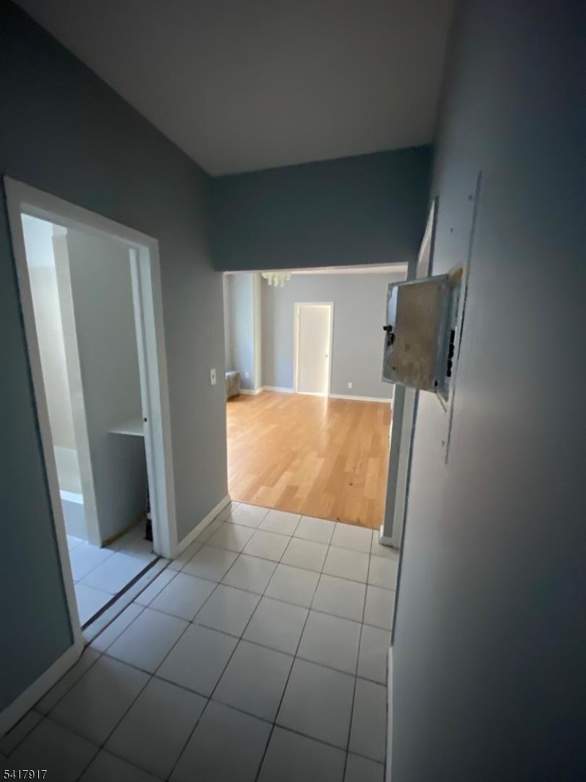818 South 18th Street, Unit 2 Newark, NJ 07108 - Photo 7 of 12 a view of bathroom