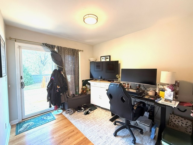 270 Andrassy Avenue Fairfield, CT 06824 - Photo 10 of 12 a workspace with furniture and a window