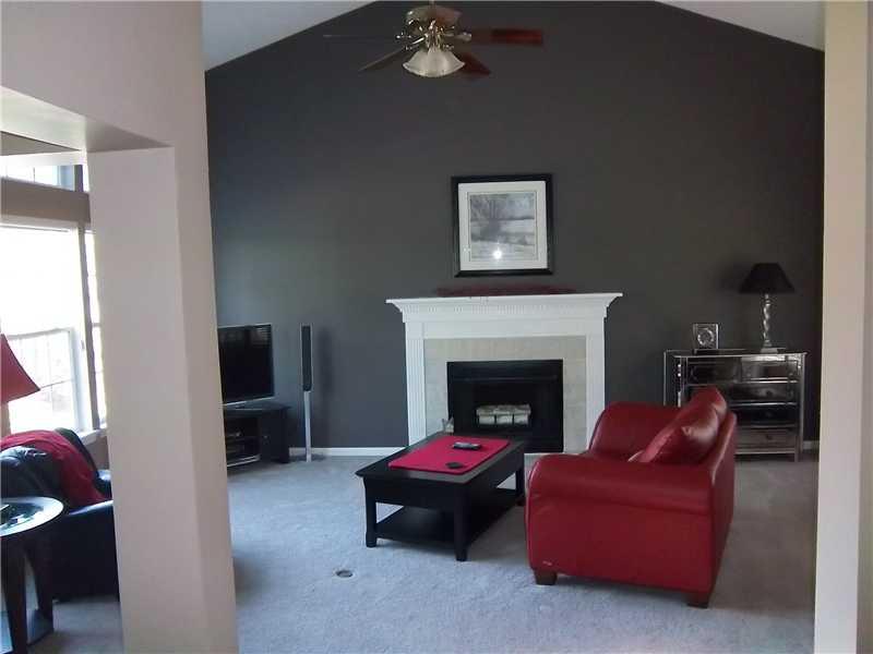 10428 Ridgeview Circle Fishers, IN 46038 - Photo 2 of 12 Gallery Image 2