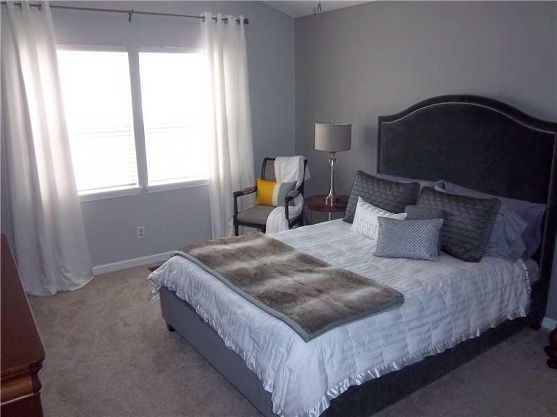 10428 Ridgeview Circle Fishers, IN 46038 - Photo 7 of 12 Gallery Image 7