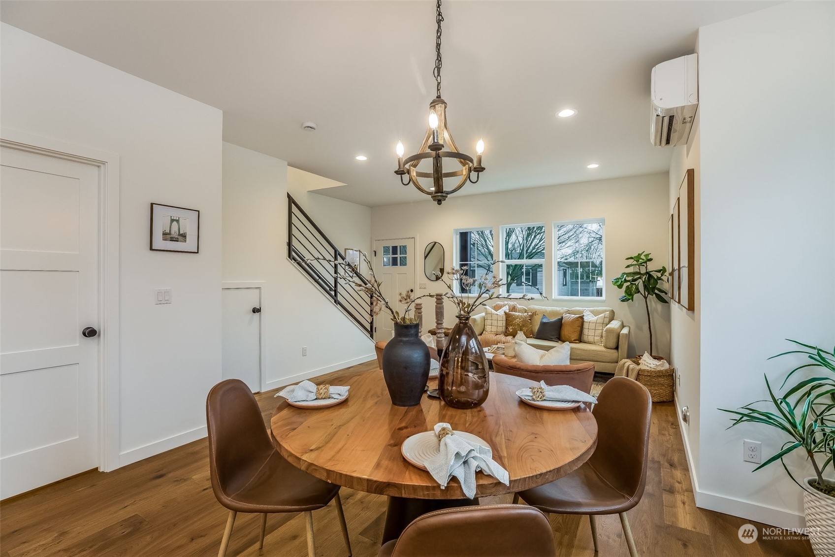 3406 Southwest Kenyon Street Seattle, WA 98126 - Photo 7 of 24 Gallery Image 7