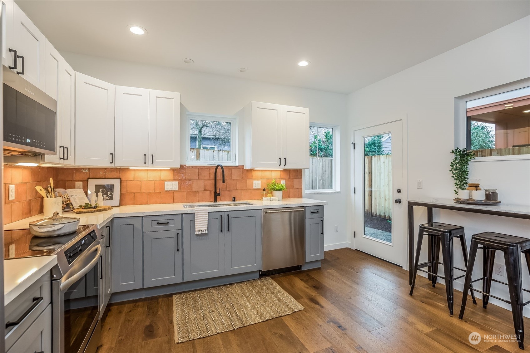 3406 Southwest Kenyon Street Seattle, WA 98126 - Photo 9 of 24 Gallery Image 9