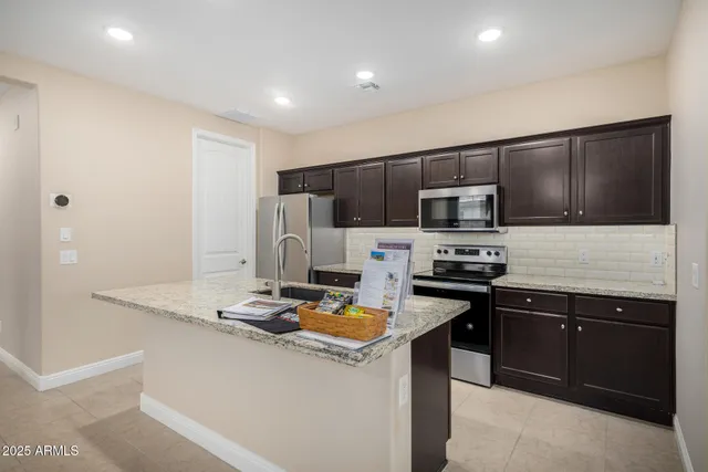 $548,500 | 4939 North 206th Avenue, Buckeye, AZ 85396