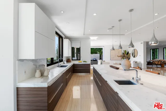 $9,890,000 | 1280 Angelo Drive, Beverly Hills, CA 90210