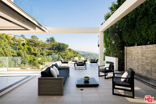 $9,890,000 | 1280 Angelo Drive, Beverly Hills, CA 90210