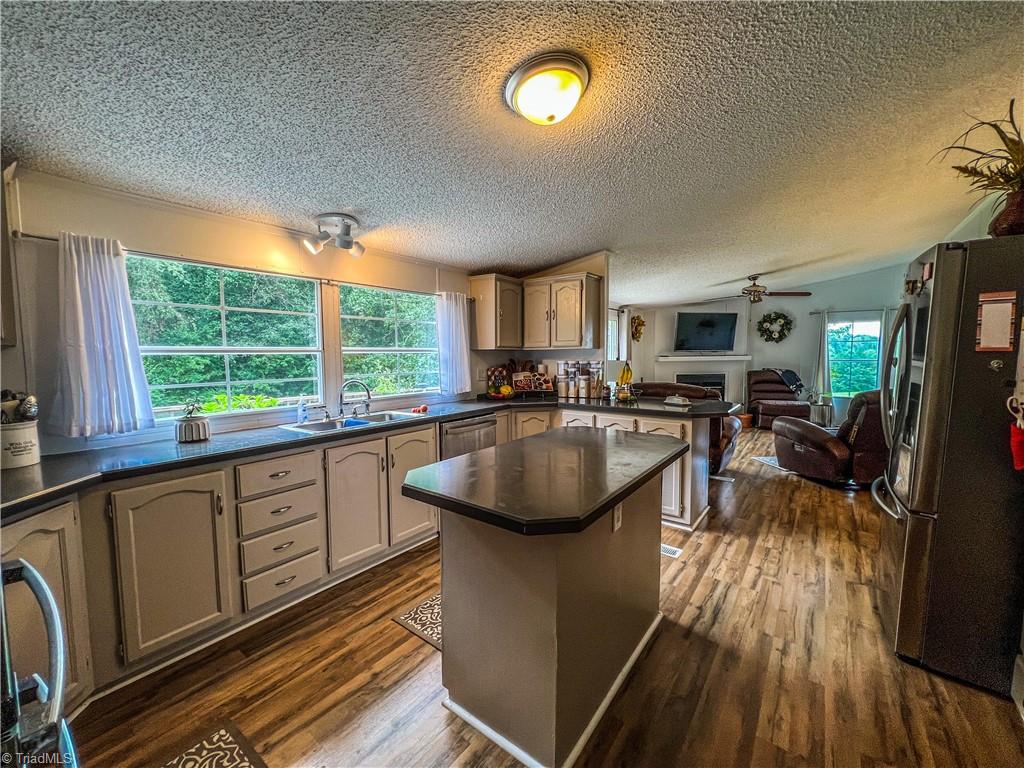 1383 Gravitte Road Pilot Mountain, NC 27041 - Photo 3 of 18