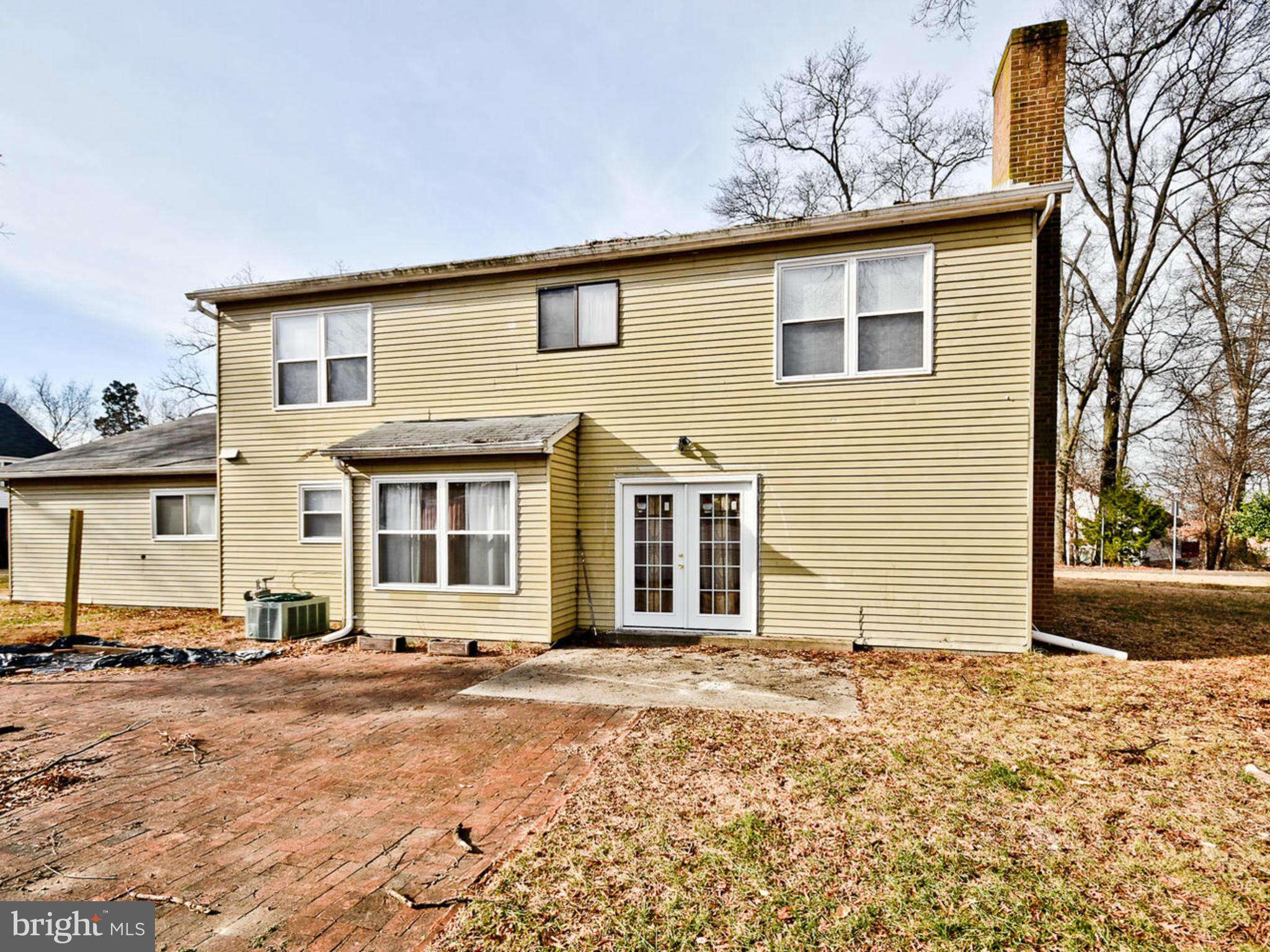 9114 Overlook Trail Fort Washington, MD 20744 - Photo 26 of 27 a front view of a house with a yard