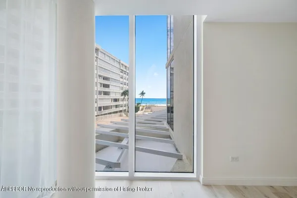 $14,000 | 3550 South Ocean Boulevard, Unit 2D, South Palm Beach, FL 33480