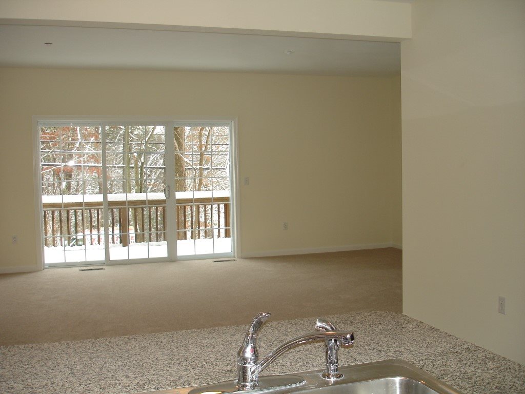 29 Hackett Hill Road, Unit 38 Manchester, NH 03102 - Photo 7 of 13
