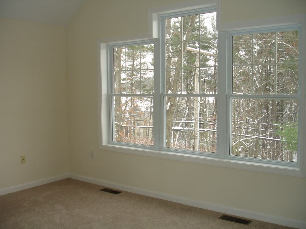 29 Hackett Hill Road, Unit 38 Manchester, NH 03102 - Photo 10 of 13