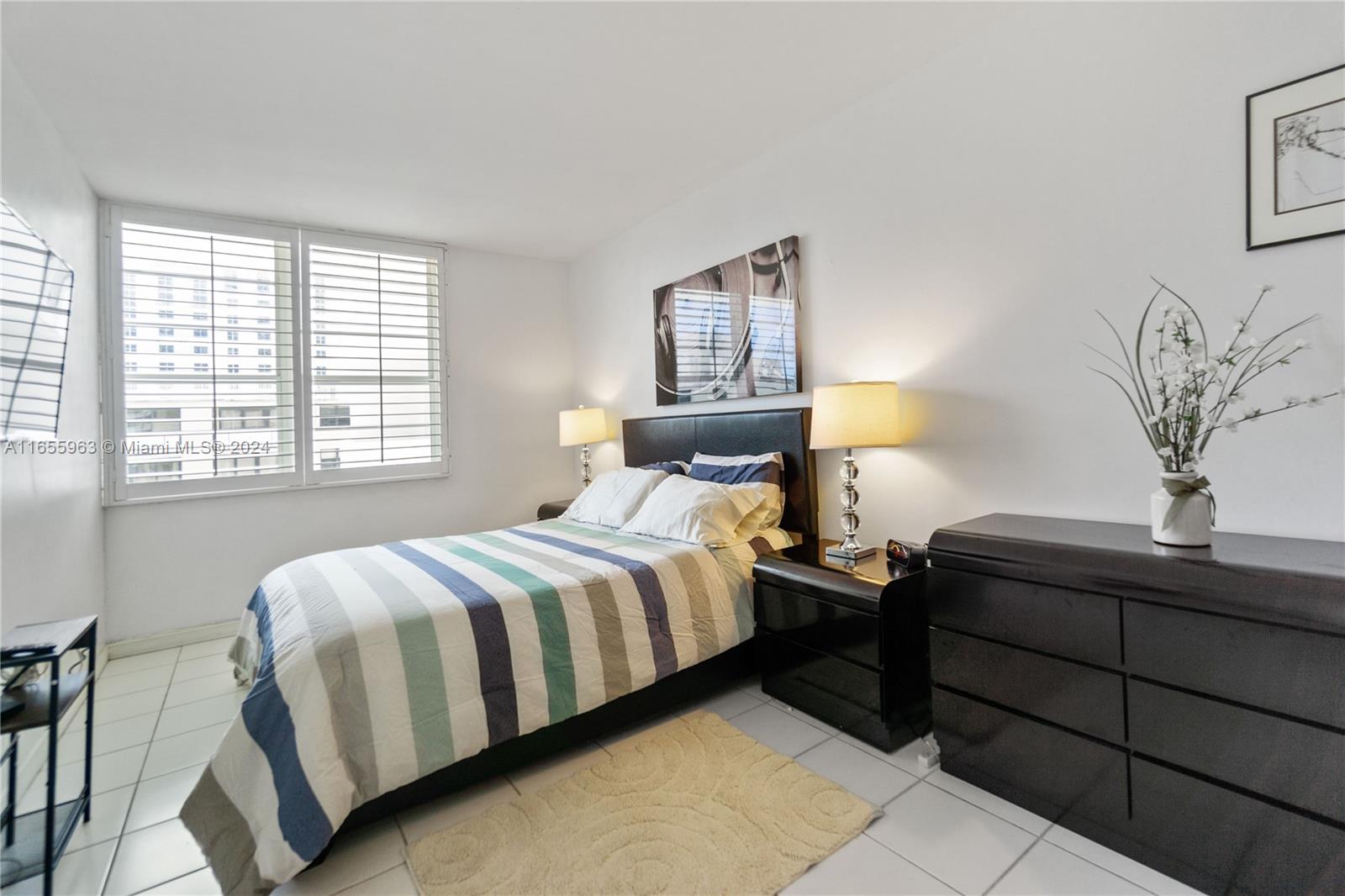 100 Lincoln Road, Unit 924 Miami Beach, FL 33139 - Photo 9 of 26