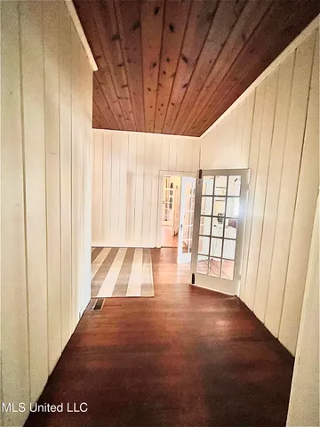 $237,900 | 265 East College Avenue, Holly Springs, MS 38635