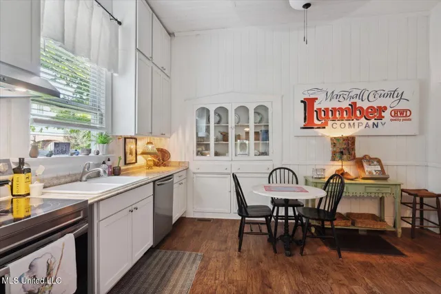 $237,900 | 265 East College Avenue, Holly Springs, MS 38635