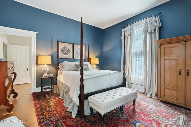 $237,900 | 265 East College Avenue, Holly Springs, MS 38635