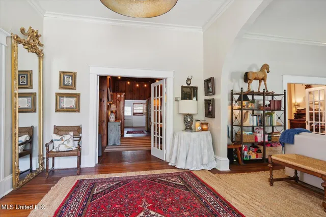 $237,900 | 265 East College Avenue, Holly Springs, MS 38635