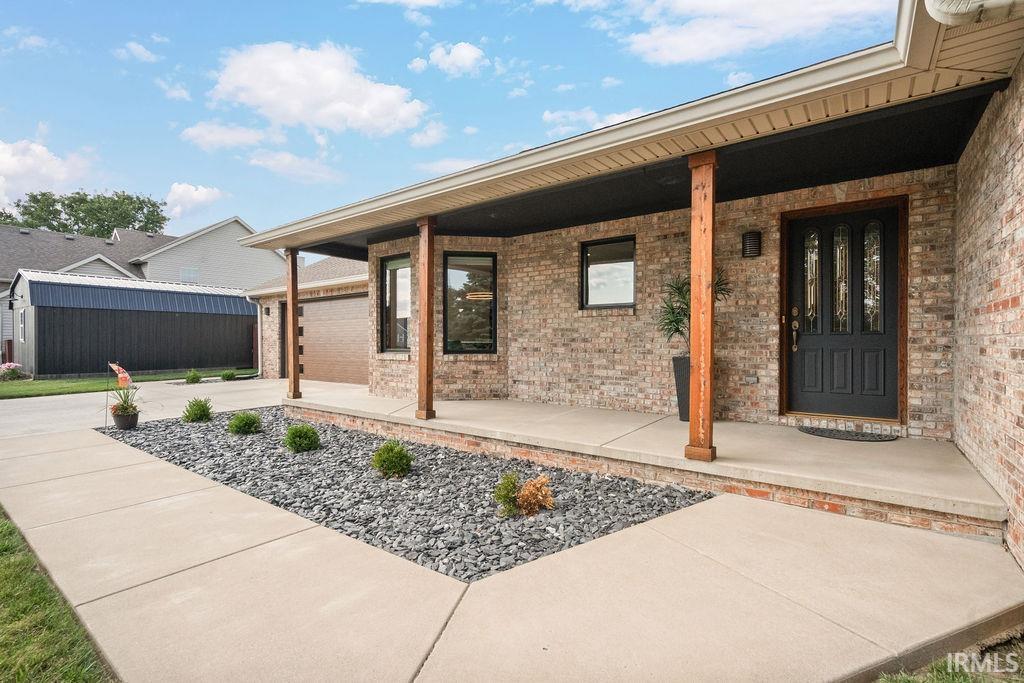 4208 Albright Road Kokomo, IN 46902 - Photo 3 of 27