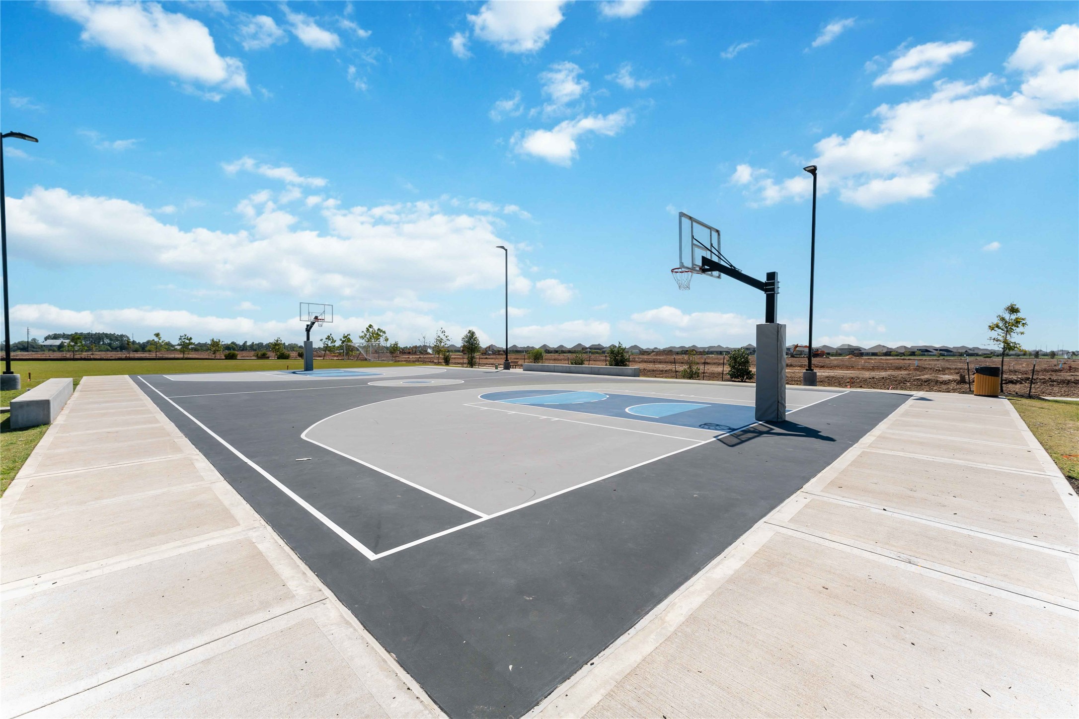 10610 Kings River Drive Rosharon, TX 77583 - Photo 31 of 33 a view of a basket ball ground