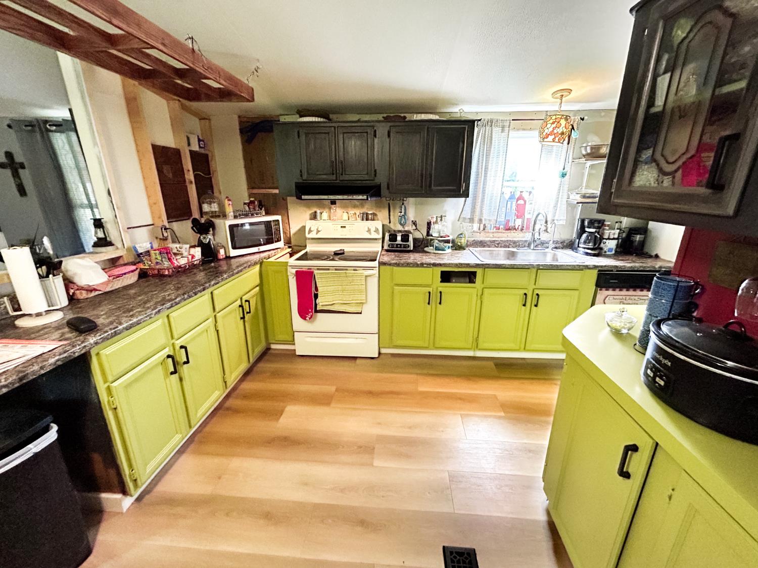 5864 South Garrison Road Connersville, IN 47331 - Photo 15 of 31 Eat - In Kitchen