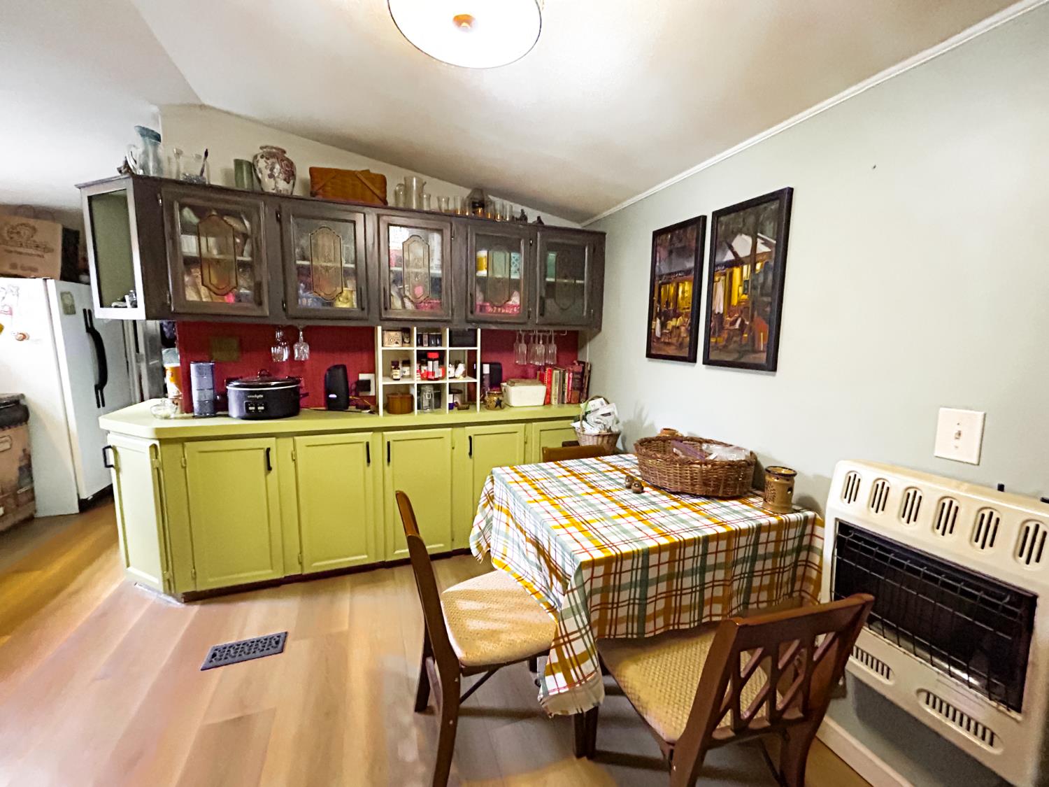 5864 South Garrison Road Connersville, IN 47331 - Photo 17 of 31 Dining Kitchen Area