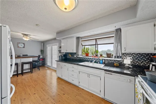 $330,000 | 8525 Penner Avenue, De Soto, KS 66018