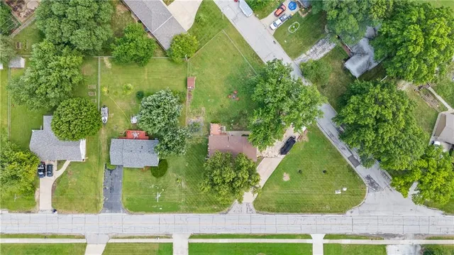 $330,000 | 8525 Penner Avenue, De Soto, KS 66018