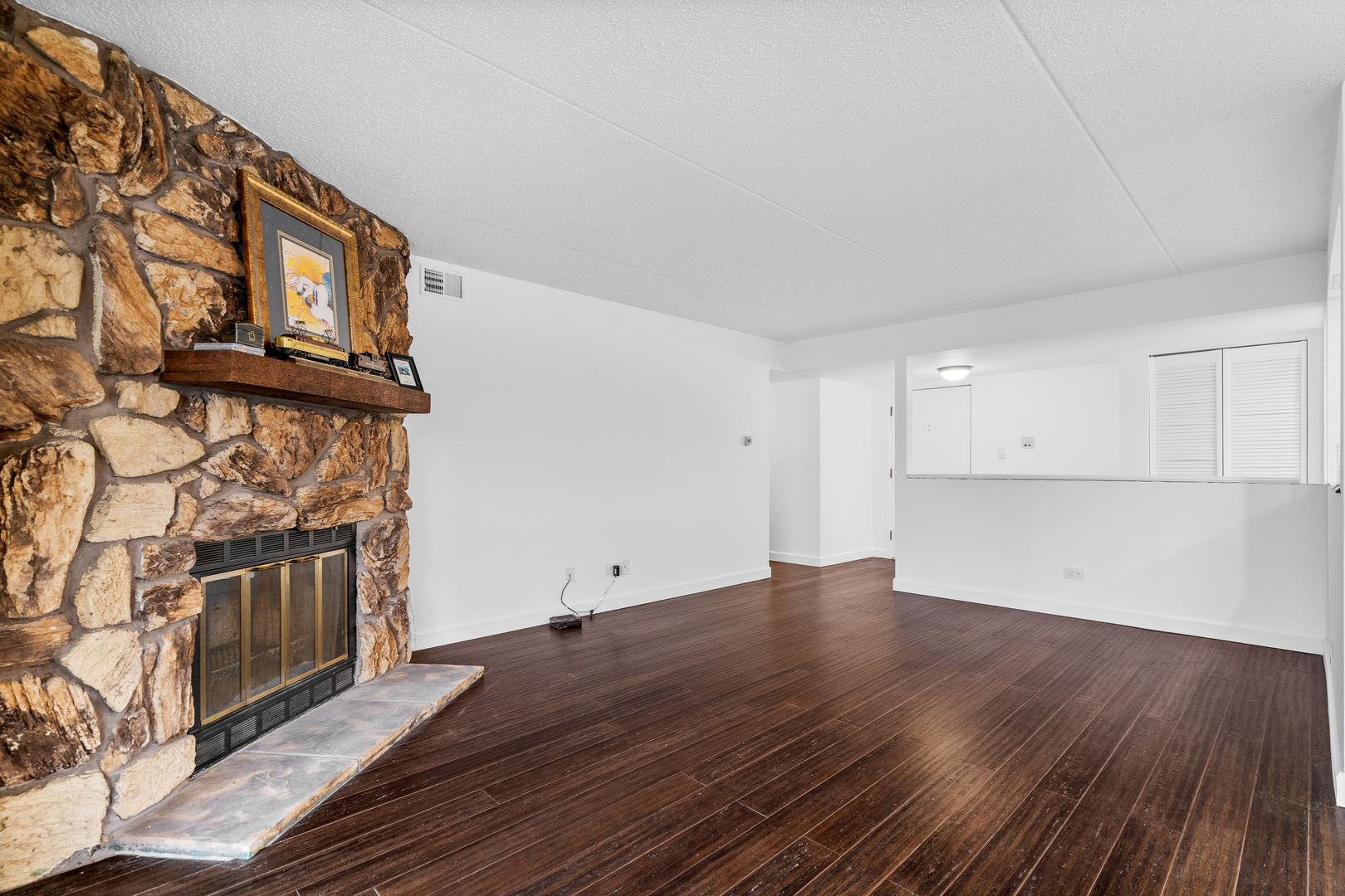11129 E Road, Unit C Palos Hills, IL 60465 - Photo 6 of 15 Gallery Image 6