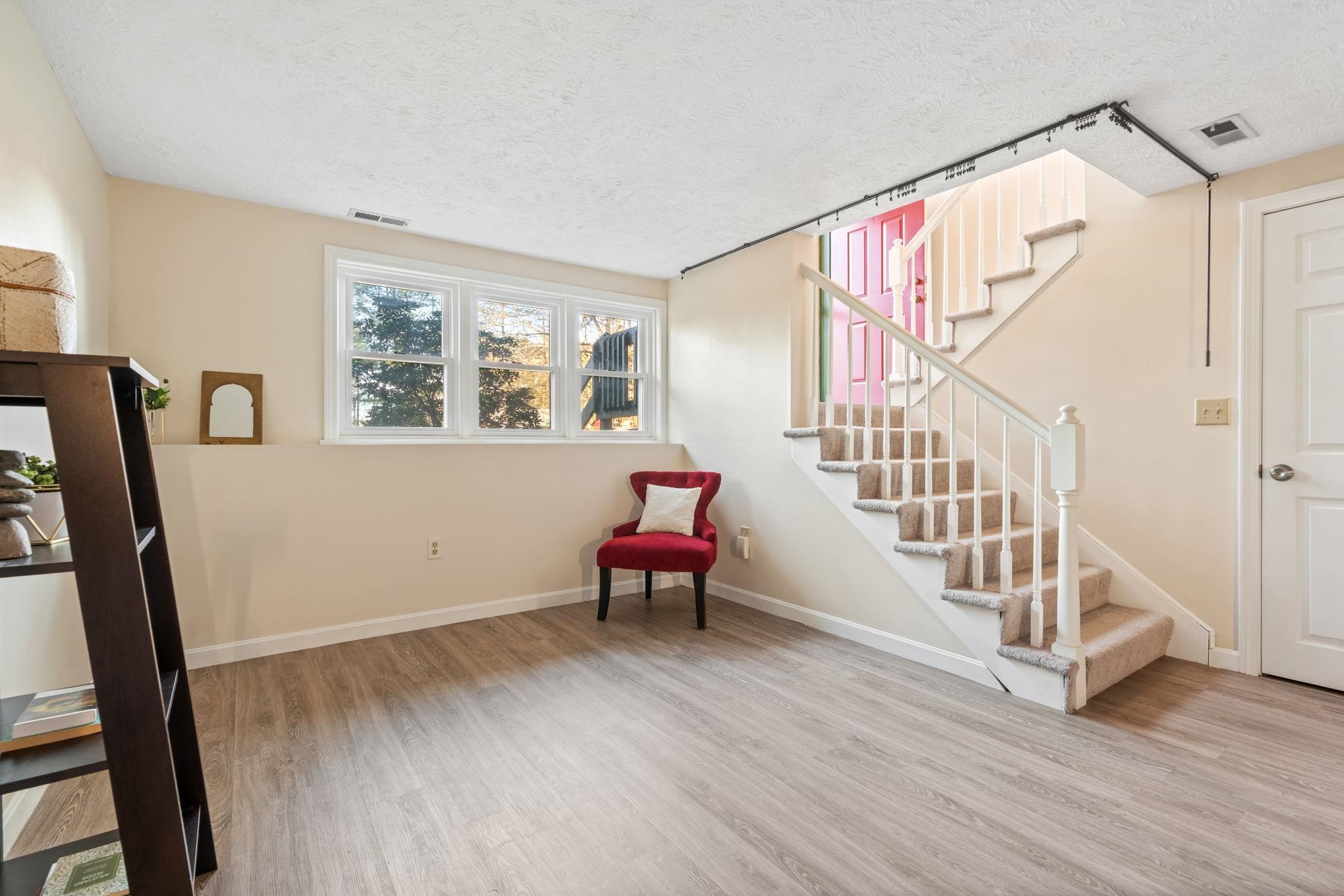 7b Kingston Way, Unit A Hudson, NH 03051 - Photo 24 of 33