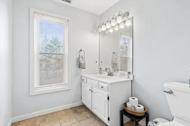 $334,000 | 7b Kingston Way, Unit A, Hudson, NH 03051