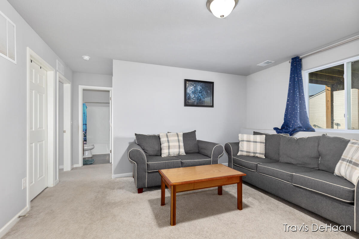 609 Tall Ridge Drive Middleville, MI 49333 - Photo 15 of 33 IMG_1013