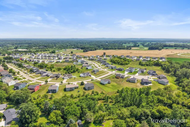 $329,900 | 609 Tall Ridge Drive, Middleville, MI 49333