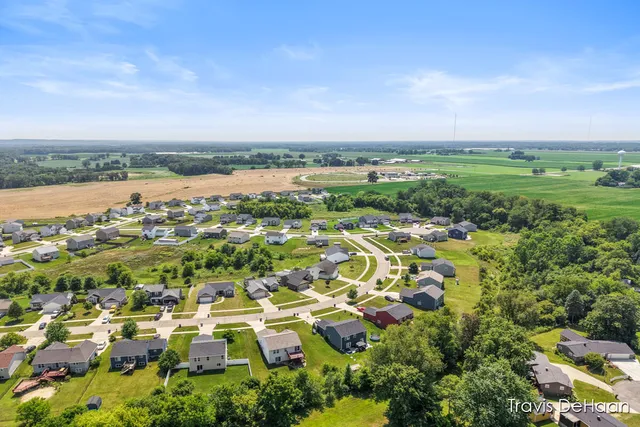 $329,900 | 609 Tall Ridge Drive, Middleville, MI 49333