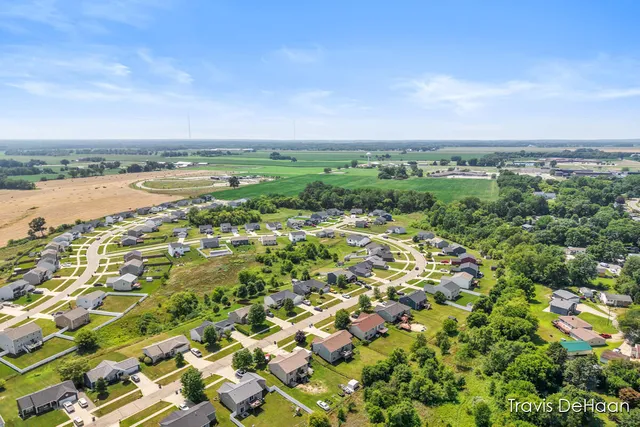 $329,900 | 609 Tall Ridge Drive, Middleville, MI 49333