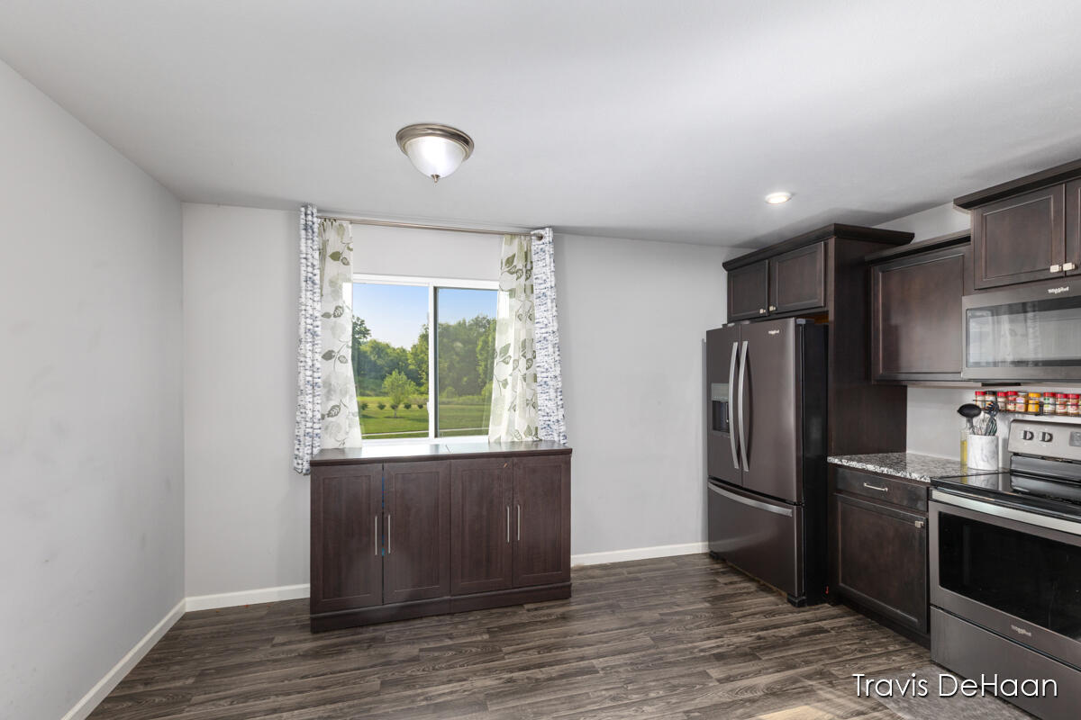 609 Tall Ridge Drive Middleville, MI 49333 - Photo 10 of 33 IMG_1008