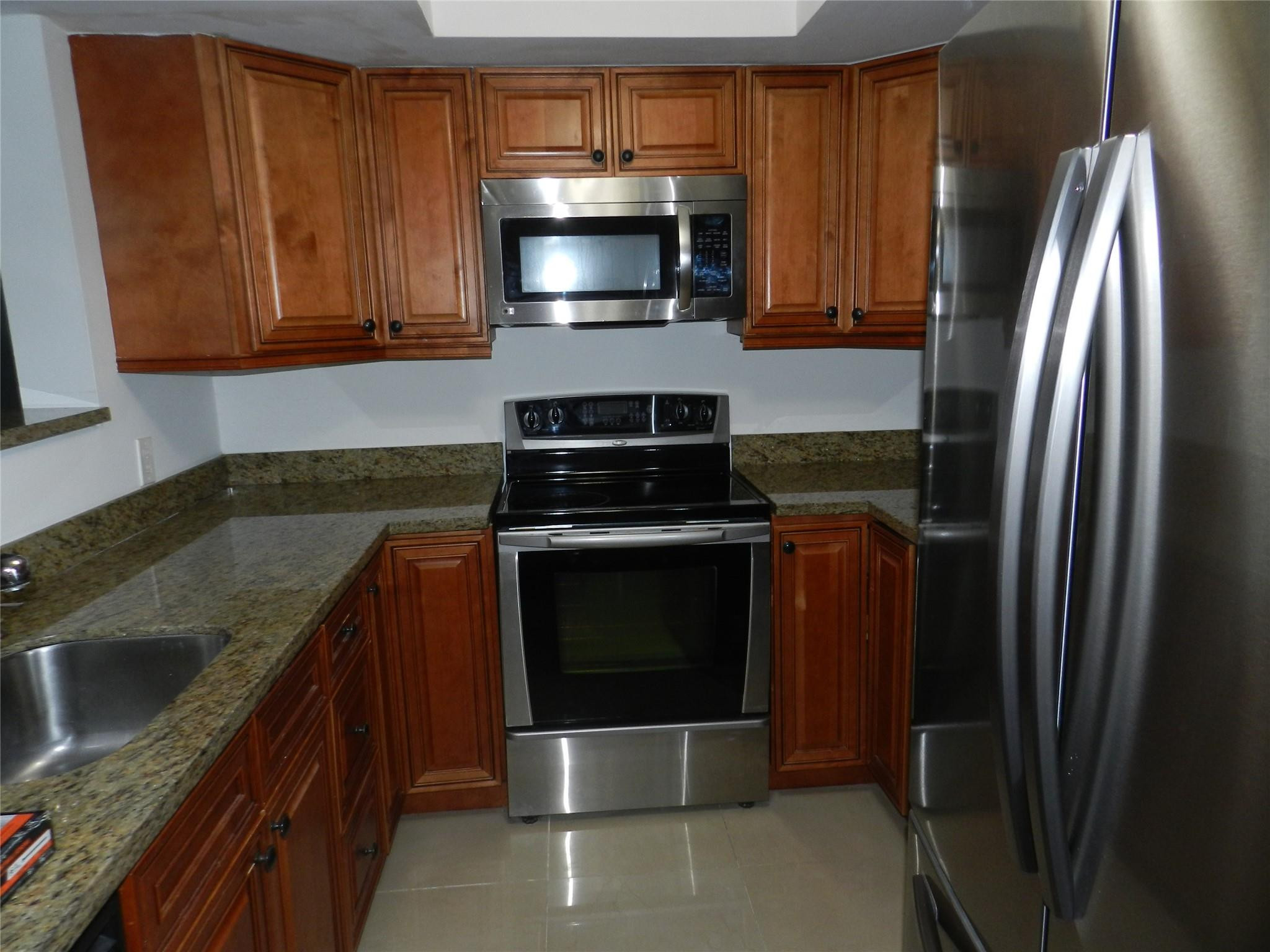 73 Deer Creek Road, Unit 103 Deerfield Beach, FL 33442 - Photo 2 of 28 Photo 2