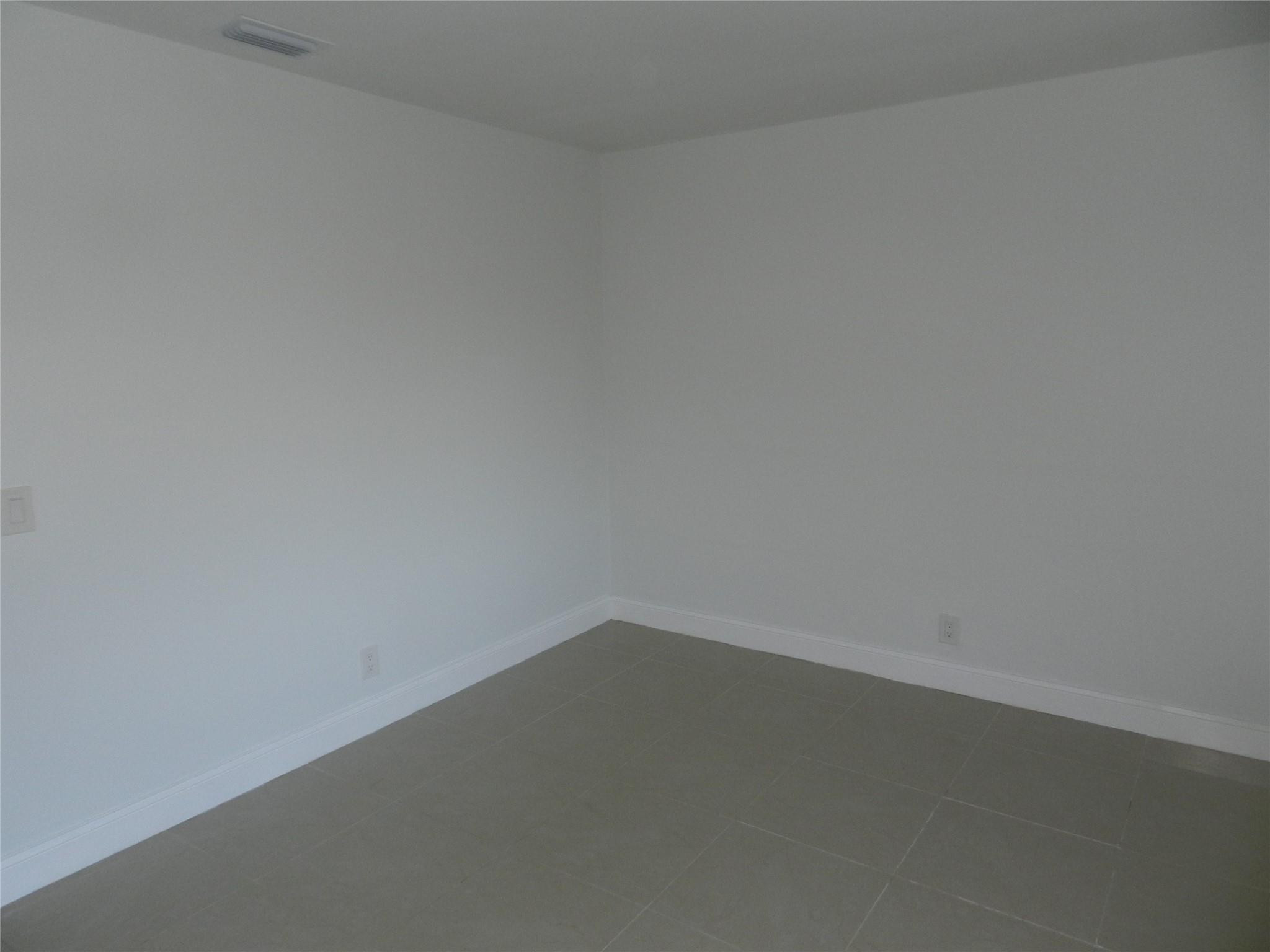 73 Deer Creek Road, Unit 103 Deerfield Beach, FL 33442 - Photo 24 of 28 Second Bedroom