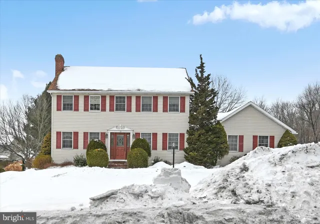 $365,000 | 19 Fox Hollow Road, Pottsville, PA 17901