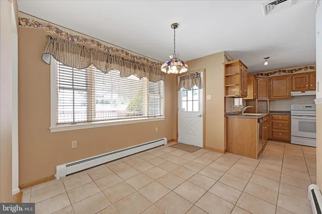 $365,000 | 19 Fox Hollow Road, Pottsville, PA 17901