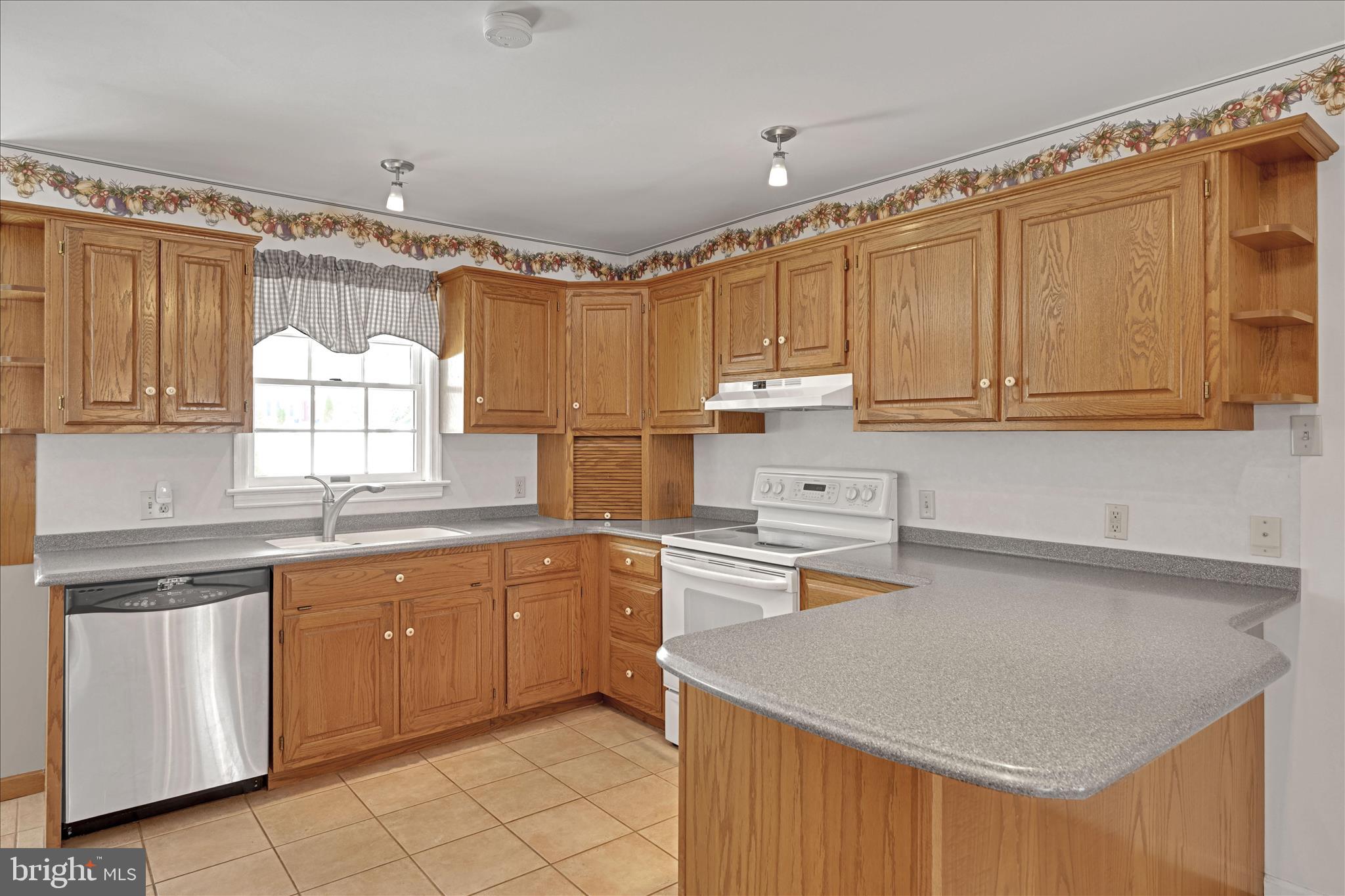 19 Fox Hollow Road Pottsville, PA 17901 - Photo 16 of 41 Kitchen