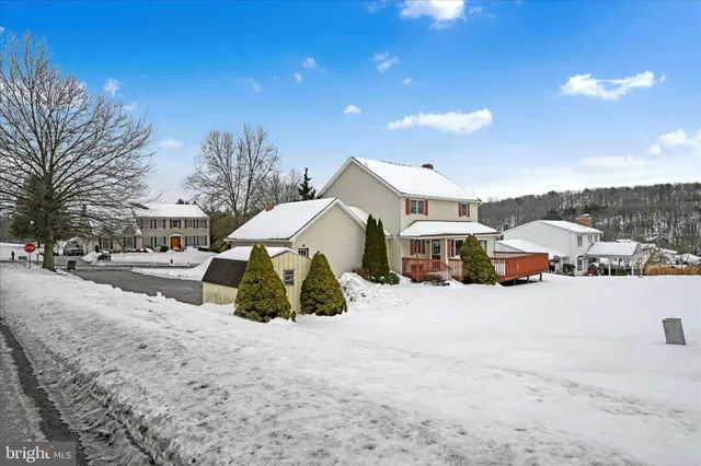 $365,000 | 19 Fox Hollow Road, Pottsville, PA 17901