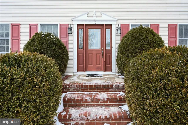 $365,000 | 19 Fox Hollow Road, Pottsville, PA 17901