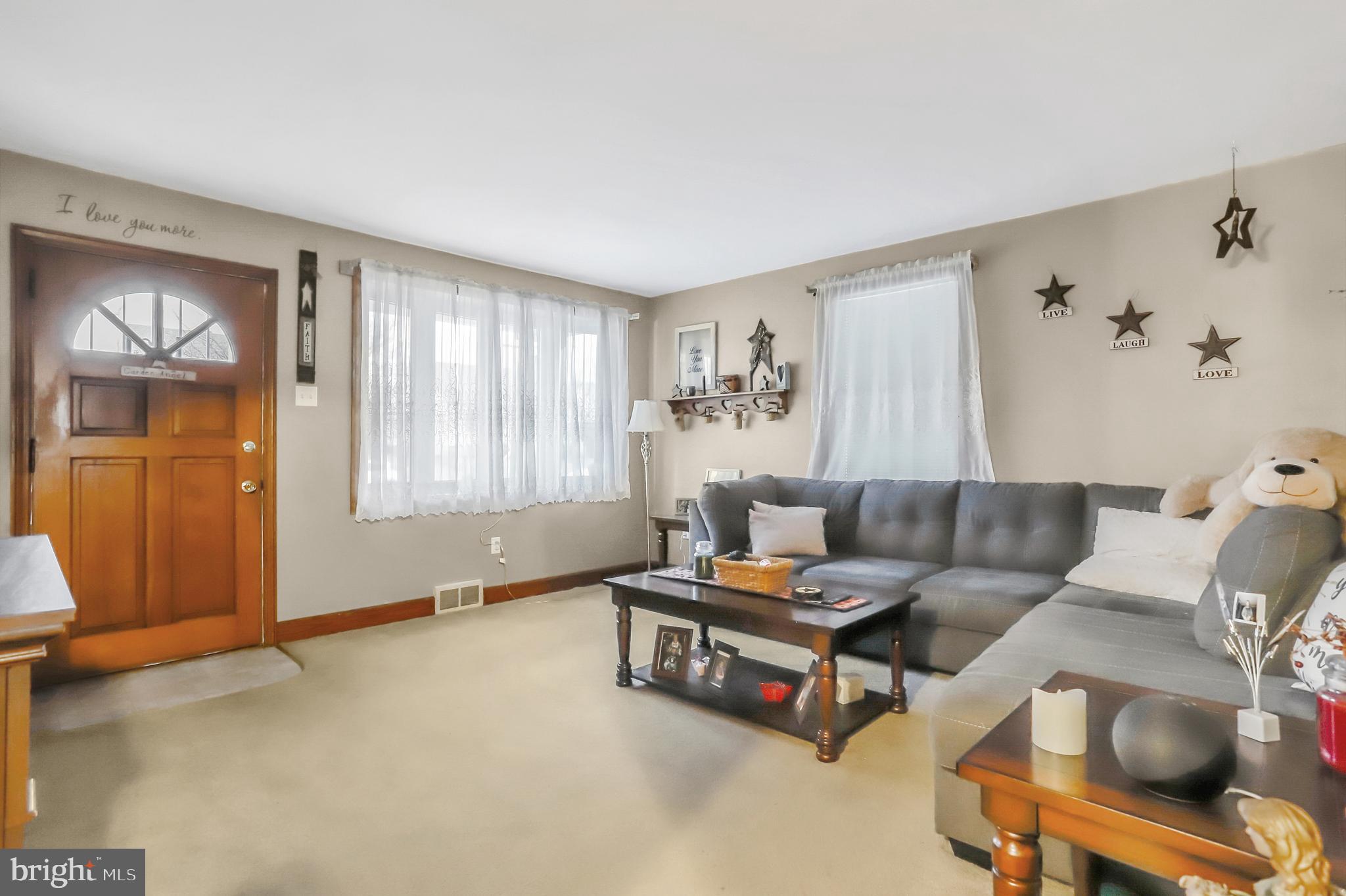 113 Devonshire Road Hagerstown, MD 21740 - Photo 5 of 30 Gallery Image 5