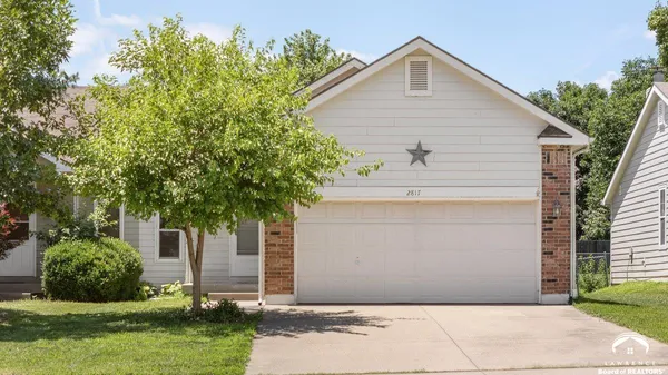 $249,900 | 2817 Crestline Drive, Lawrence, KS 66047