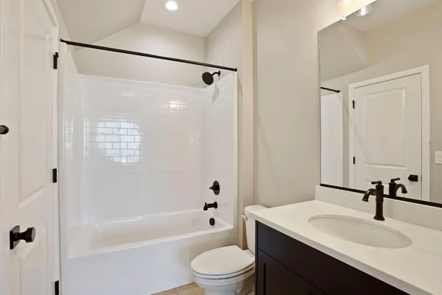 $774,990 | 534 Vinal Drive, Manteca, CA 95337