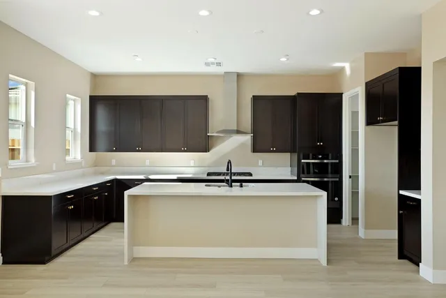 $774,990 | 534 Vinal Drive, Manteca, CA 95337