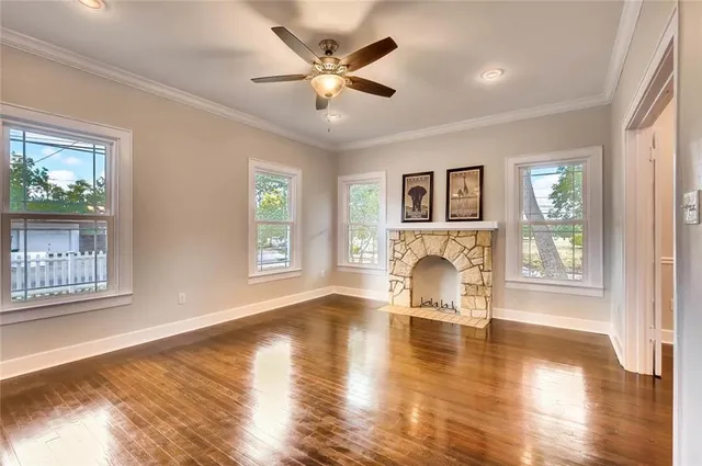 $3,200 | 906 East 38th 1/2 Street, Austin, TX 78751