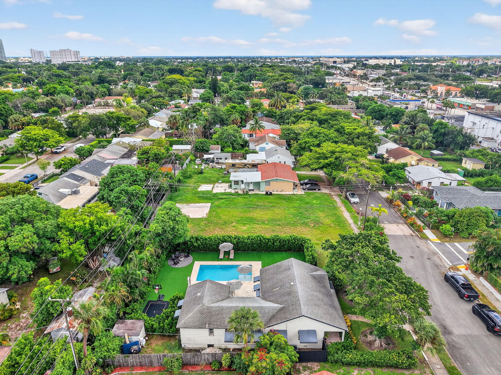 1001 Avon Road West Palm Beach, FL 33401 - Photo 69 of 73 61-web-or-mls-004_DJI_20250910132604_038