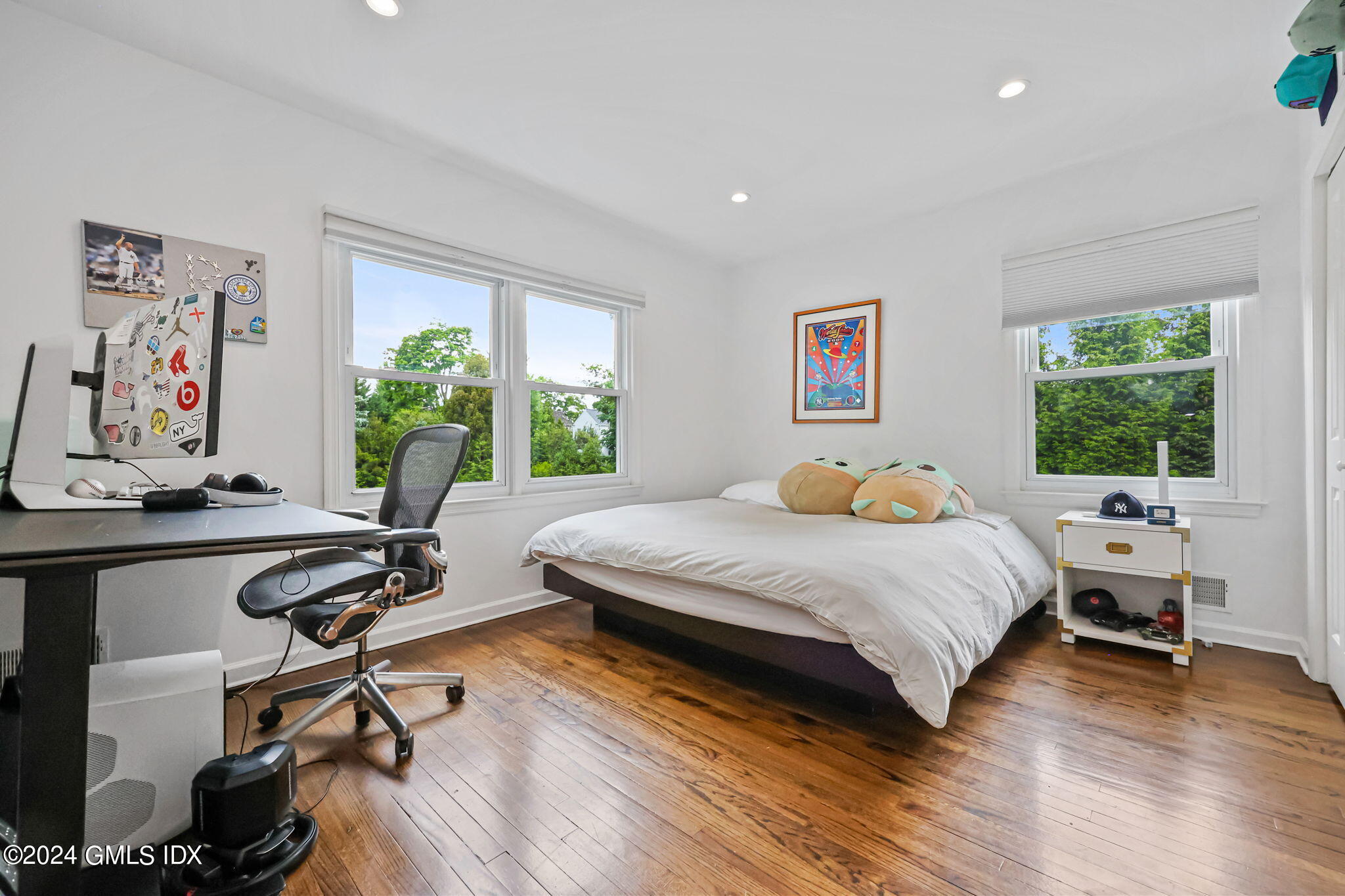 68 Willowmere Circle Riverside, CT 06878 - Photo 13 of 29 a bedroom with a bed and a desk