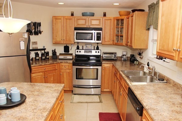 74 Sagamore Road Worcester, MA 01609 - Photo 7 of 30 Gallery Image 7